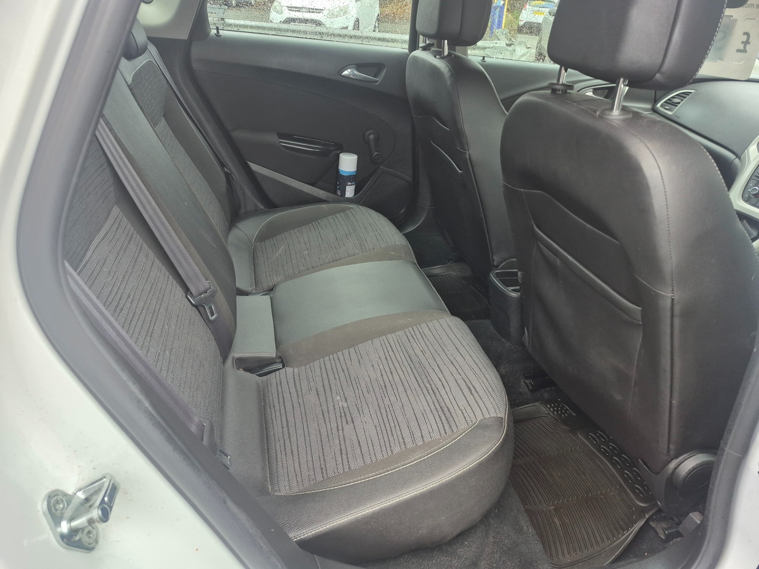 Used Vauxhall Astra 2014 for sale - 77543881: Photo 10