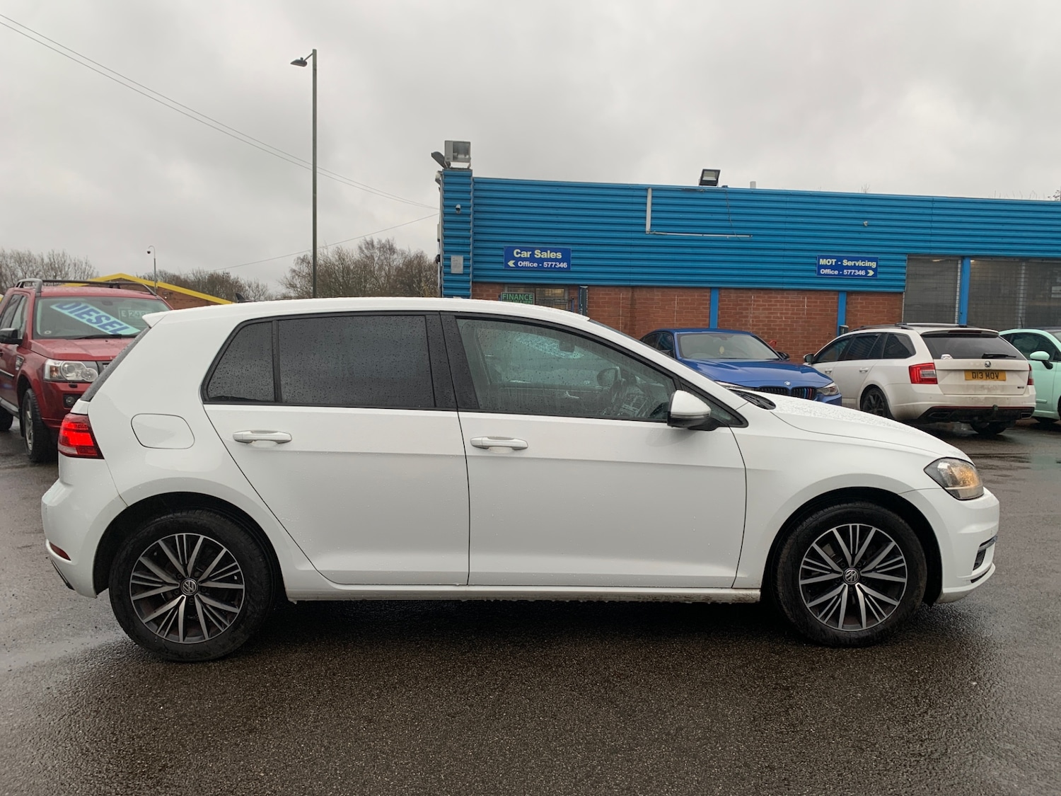 Used Volkswagen Golf 2017 for sale - 77272675: Photo 3