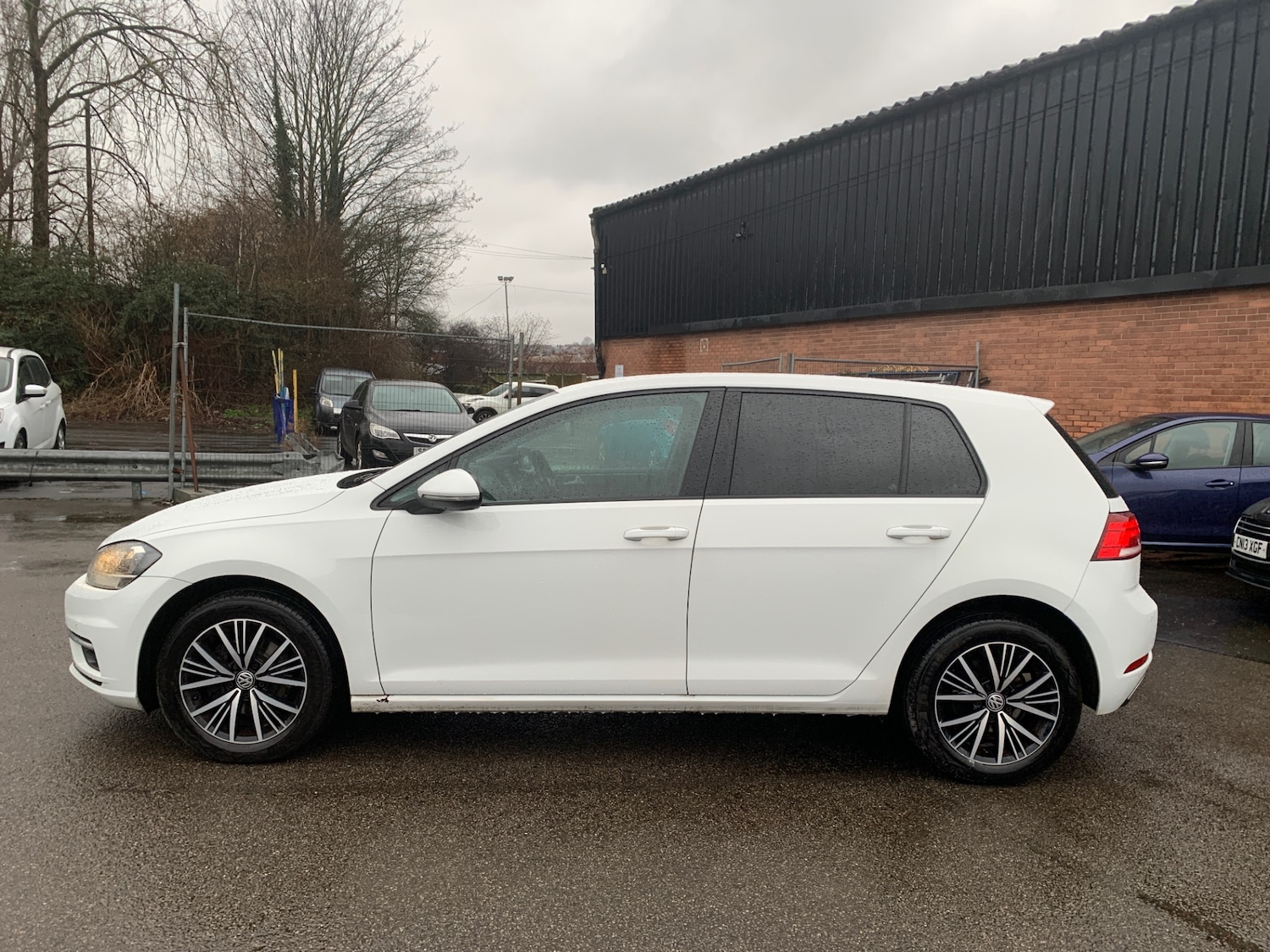 Used Volkswagen Golf 2017 for sale - 77272675: Photo 7