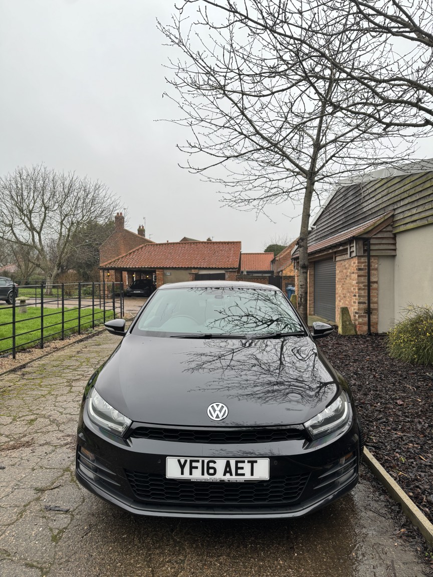 Used Volkswagen Scirocco 2016 for sale - 77656390: Photo 2