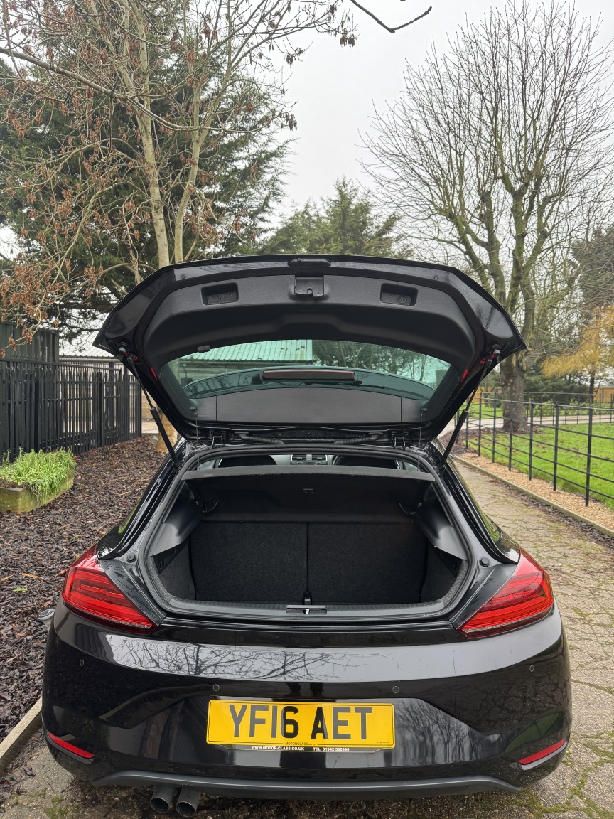 Used Volkswagen Scirocco 2016 for sale - 77656390: Photo 7