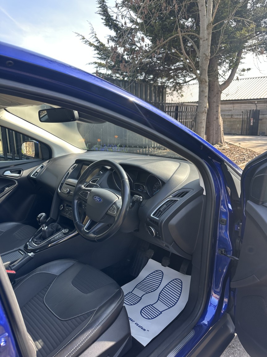 Used Ford Focus 2015 for sale - 78182913: Photo 11