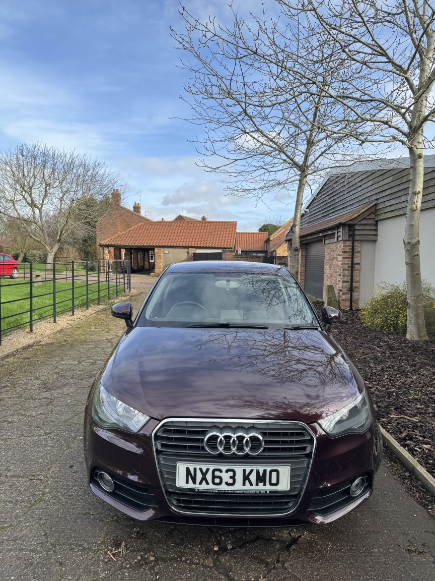 Used Audi A1 2013 for sale - 77656275: Photo 2