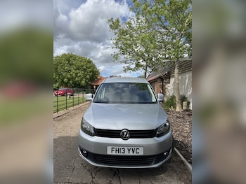 Used Volkswagen Caddy Maxi Life 2013 for sale - 78840990: Photo