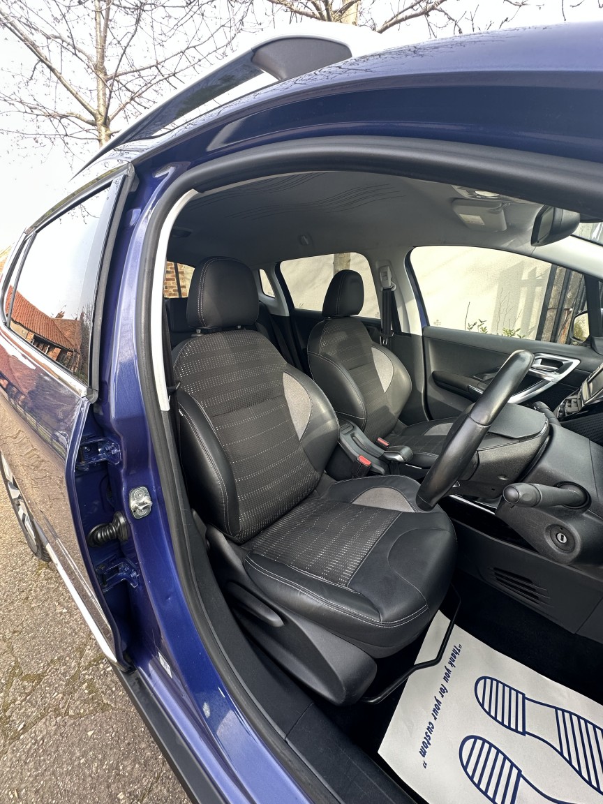 Used Peugeot 2008 2015 for sale - 77968668: Photo 10