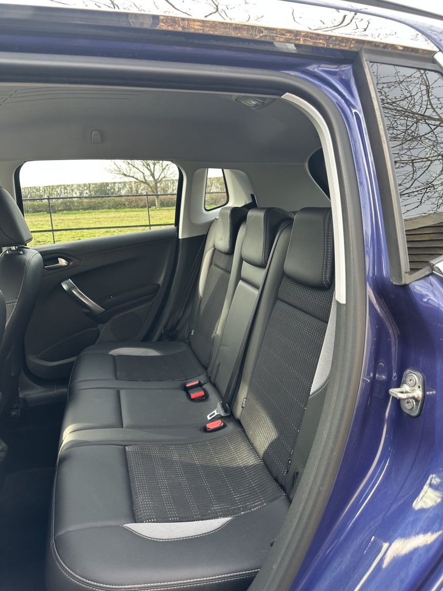 Used Peugeot 2008 2015 for sale - 77968668: Photo 19