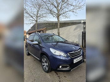 Used Peugeot 2008 2015 for sale - 77968668: Photo