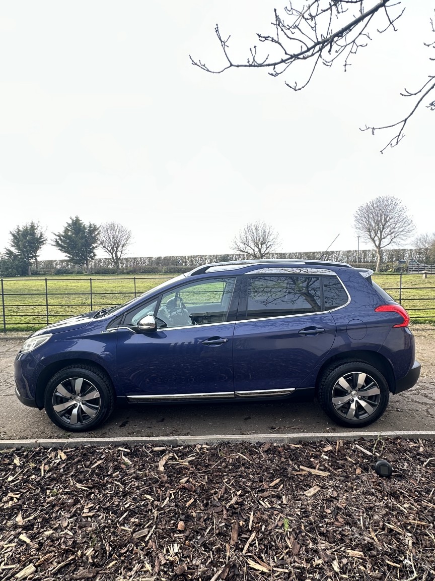 Used Peugeot 2008 2015 for sale - 77968668: Photo 4