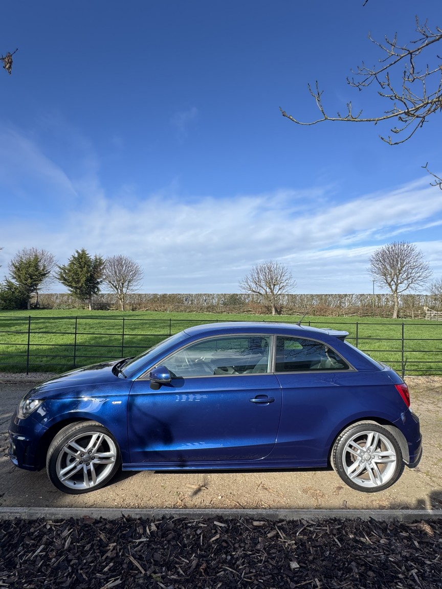 Used Audi A1 2012 for sale - 77931316: Photo 4