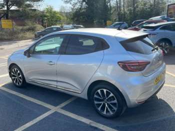 Used Renault Clio 2021 for sale - 74322061: Photo