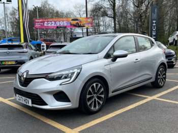 Used Renault Clio 2021 for sale - 74260652: Photo