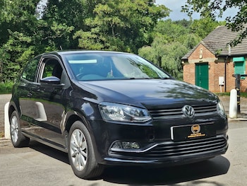 Used Volkswagen Polo 2015 for sale - 79174361: Photo