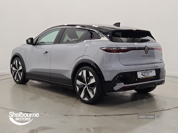 Used Renault Megane E Tech 2024 for sale - 76201836: Photo 2