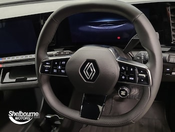 Used Renault Megane E Tech 2024 for sale - 76201836: Photo 4