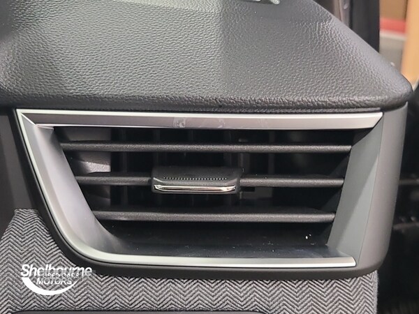 Used Renault Clio 2025 for sale - 76371982: Photo 8