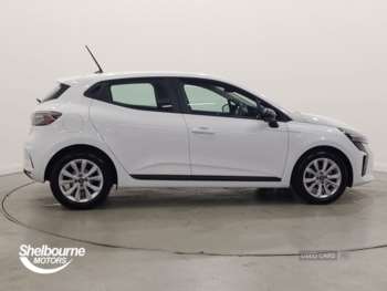 Used Renault Clio 2025 for sale - 74935983: Photo