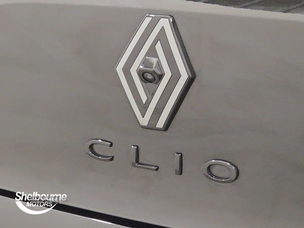 Used Renault Clio 2025 for sale - 76976955: Photo 35