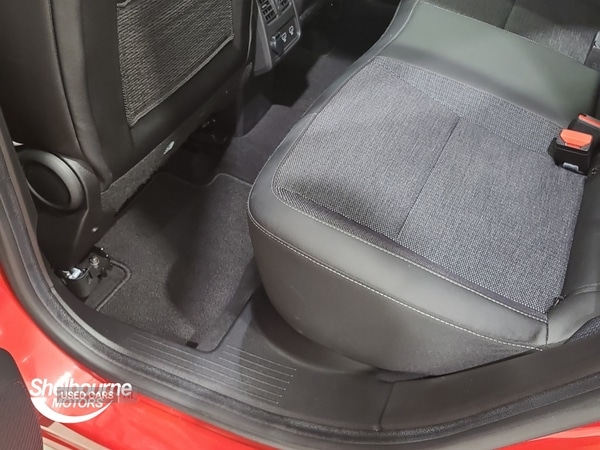 Used Renault Captur 2024 for sale - 76419385: Photo 10