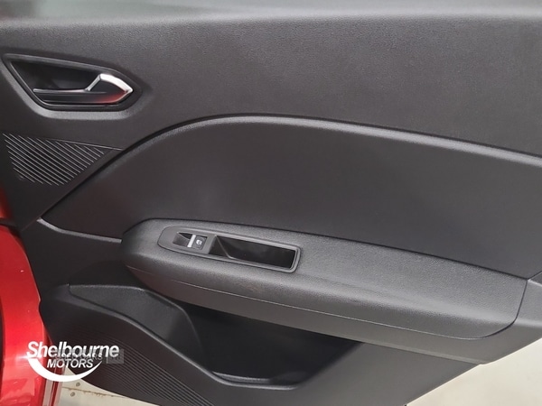 Used Renault Captur 2024 for sale - 76419385: Photo 49