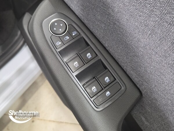 Used Renault Clio 2025 for sale - 77156910: Photo 47