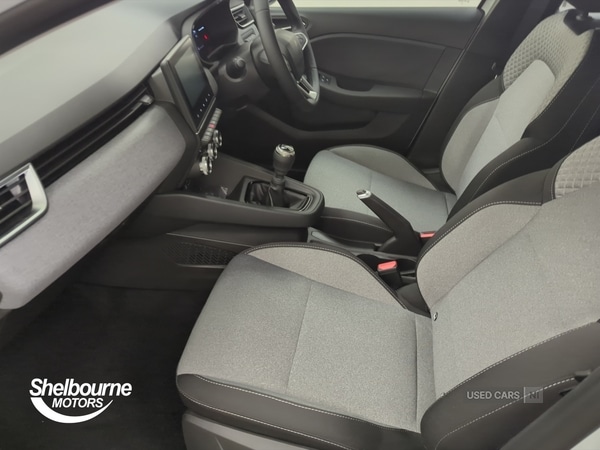 Used Renault Clio 2025 for sale - 76667772: Photo 7