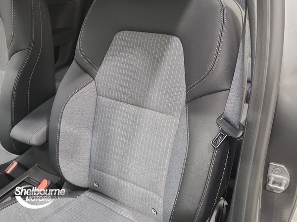 Used Renault Clio 2025 for sale - 76359552: Photo 34