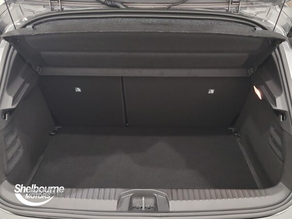 Used Renault Clio 2025 for sale - 76359552: Photo 41