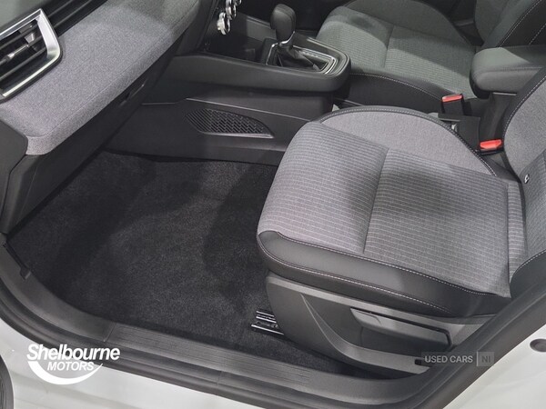 Used Renault Clio 2025 for sale - 77156924: Photo 11