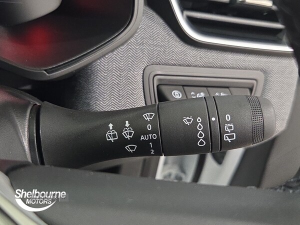 Used Renault Clio 2025 for sale - 77156924: Photo 32