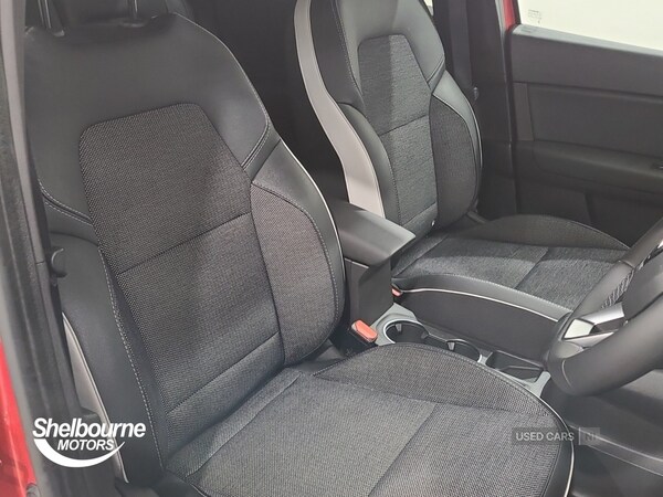 Used Renault Captur 2022 for sale - 76729245: Photo 37