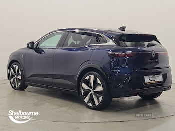 Used Renault Megane 2024 for sale - 76914293: Photo