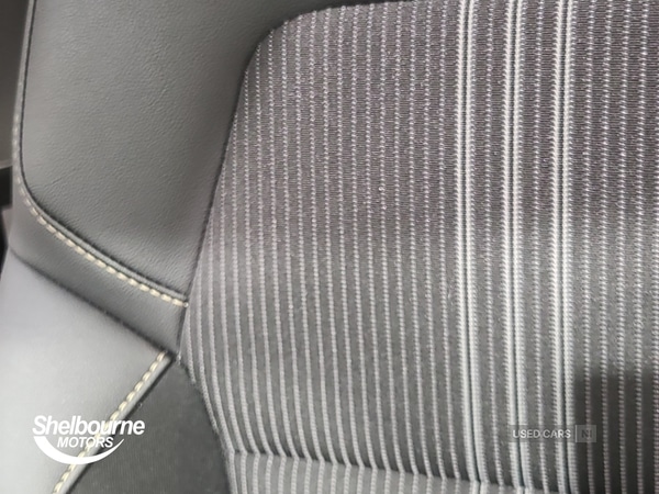 Used Renault Captur 2023 for sale - 76647033: Photo 30