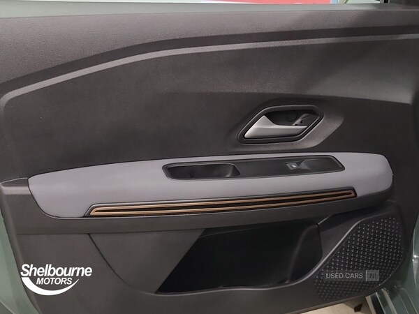 Used Dacia Sandero Stepway 2024 for sale - 76500257: Photo 38