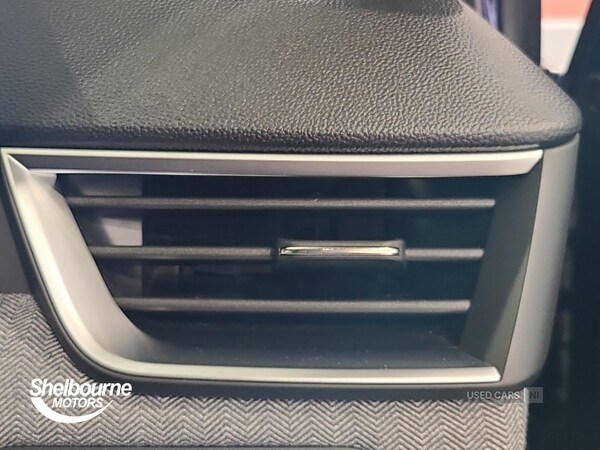 Used Renault Clio 2025 for sale - 76523068: Photo 29