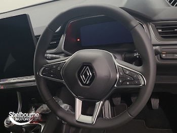 Used Renault Captur 2025 for sale - 75247779: Photo