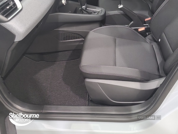 Used Renault Clio 2025 for sale - 76371973: Photo 29