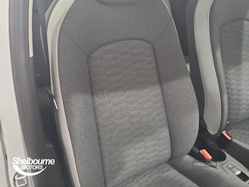 Used Renault Zoe 2022 for sale - 76419432: Photo