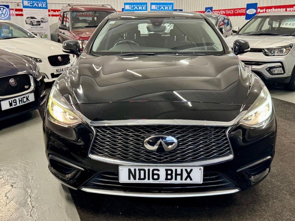 Used Infiniti Q30 2016 for sale - 77805887: Photo 2