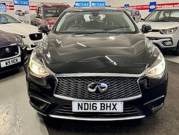 Used Infiniti Q30 2016 for sale - 77805887: Photo