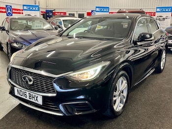 Used Infiniti Q30 2016 for sale - 77805887: Photo