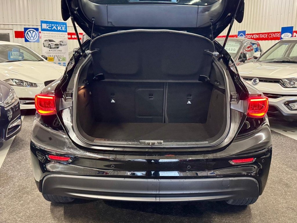 Used Infiniti Q30 2016 for sale - 77805887: Photo 6