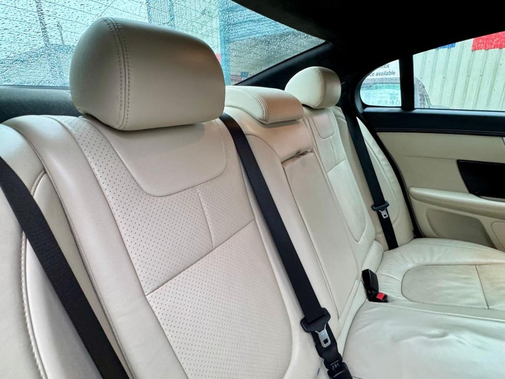 Used Jaguar XF 2014 for sale - 77521215: Photo 15