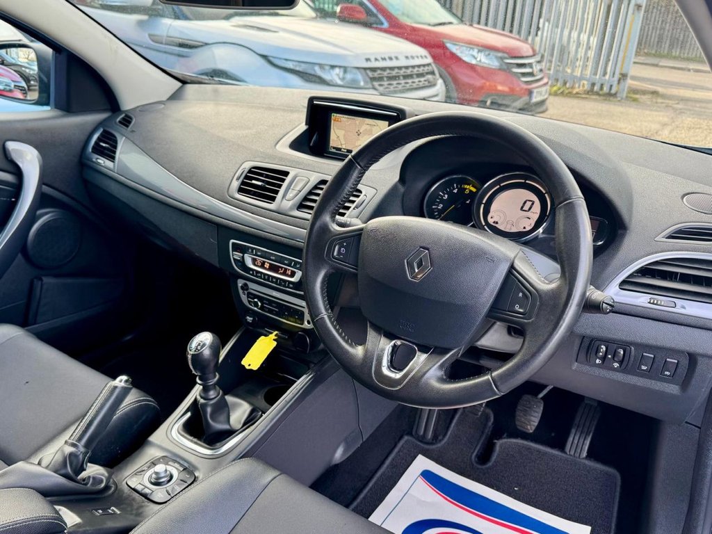 Used Renault Megane 2015 for sale - 77897615: Photo 9