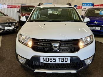 Used Dacia Sandero Stepway 2015 for sale - 78414448: Photo