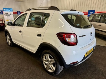 Used Dacia Sandero Stepway 2015 for sale - 78414448: Photo