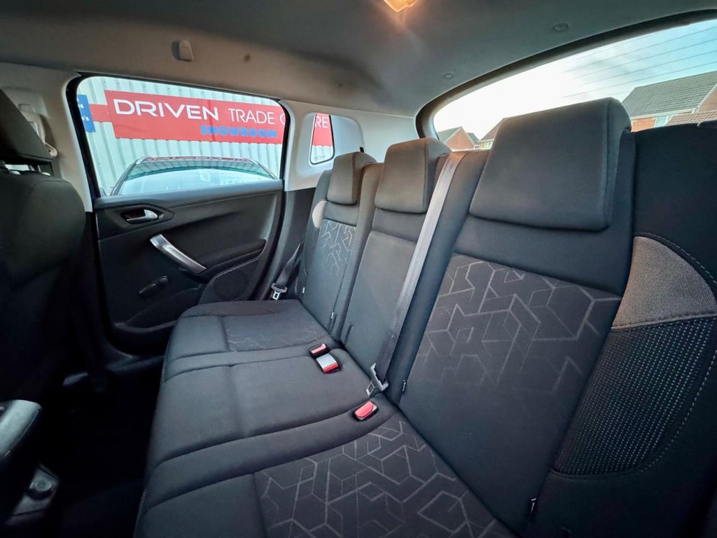 Used Peugeot 2008 2013 for sale - 77258132: Photo 12