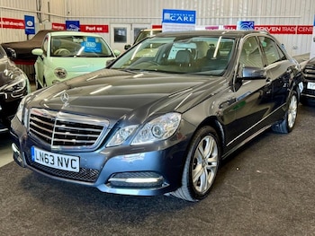 Used Mercedes-Benz E Class 2013 for sale - 79384721: Photo