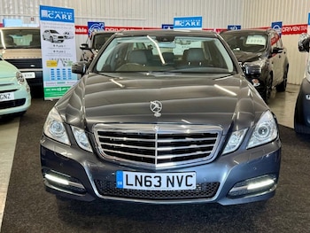 Used Mercedes-Benz E Class 2013 for sale - 79384721: Photo