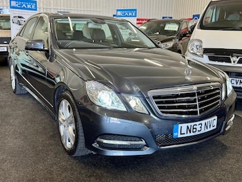 Used Mercedes-Benz E Class 2013 for sale - 79384721: Photo