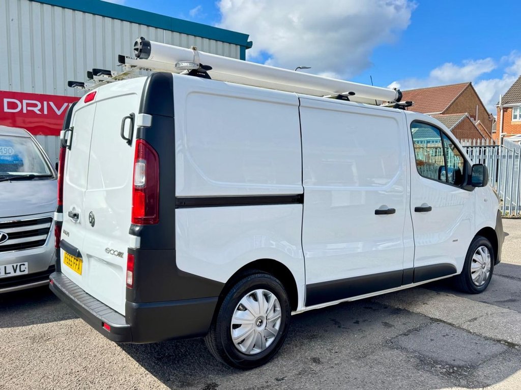 Used Vauxhall Vivaro 2015 for sale - 78140733: Photo 5